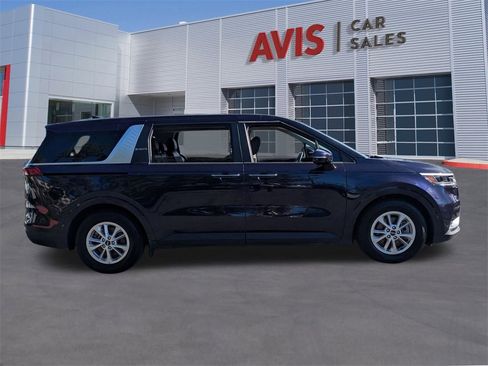 Used 2024 Kia Carnival LX image 5