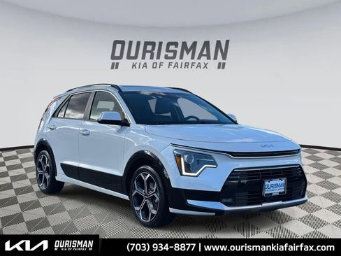 Used 2023 Kia Niro EX Touring image 29