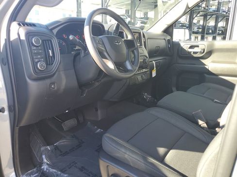New 2026 Chevrolet Silverado 1500 Custom Trail Boss w/ LPO, Dark Essentials Package AWD/4WD image 18