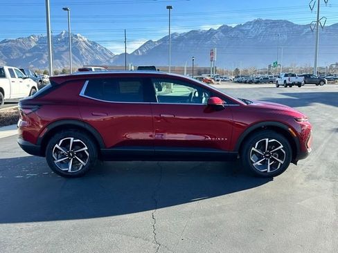 New 2026 Chevrolet Equinox EV LT AWD/4WD image 31