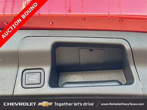 Certified 2023 GMC Acadia SLE w/ Driver Convenience Package image 33