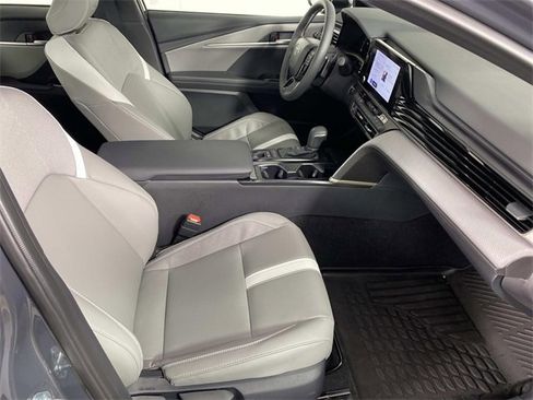 Used 2026 Toyota Camry SE image 11