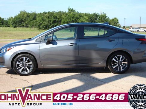 Used 2024 Nissan Versa SV FWD image 5