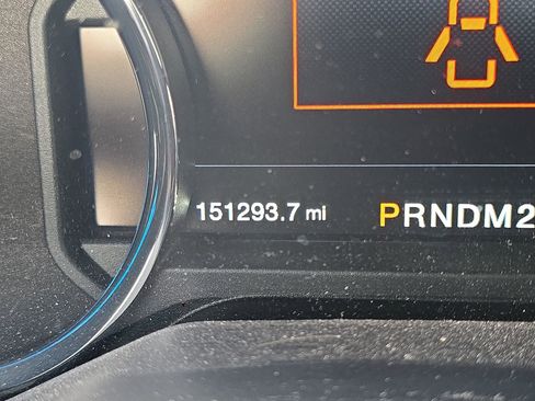 Used 2016 Ford F150 Platinum w/ Equipment Group 701A Luxury image 15