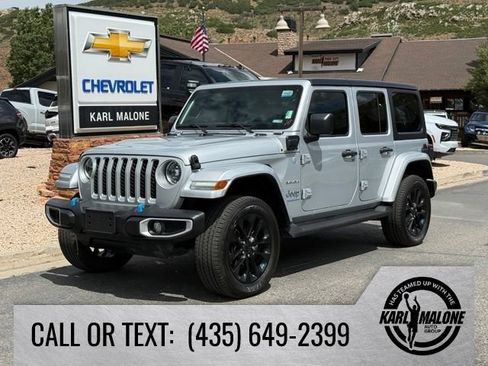 Used 2023 Jeep Wrangler Unlimited Sahara w/ Cold Weather Group AWD/4WD image 1