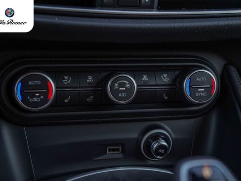 New 2025 Alfa Romeo Stelvio Sprint w/ Veloce Package AWD/4WD image 15