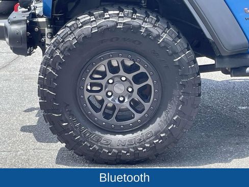 Certified 2021 Jeep Wrangler Unlimited Rubicon w/ Xtreme Recon 35" Tire Package AWD/4WD image 12