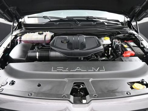 Used 2025 RAM 1500 Big Horn AWD/4WD image 28