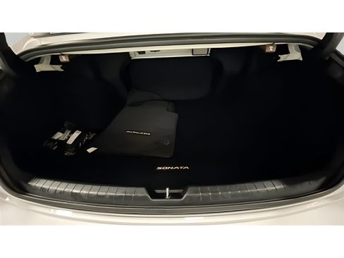 Used 2022 Hyundai Sonata Limited image 15