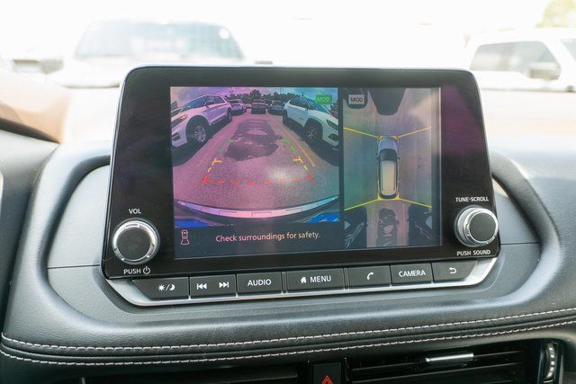 Used 2021 Nissan Rogue SL AWD/4WD image 25