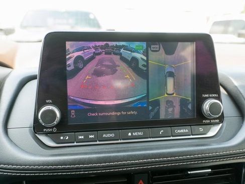 Used 2021 Nissan Rogue SL AWD/4WD image 25