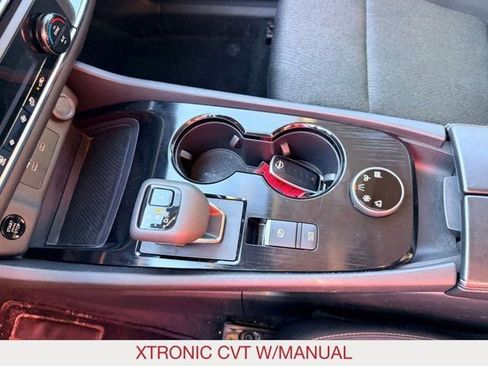 Used 2024 Nissan Rogue SV AWD/4WD image 20