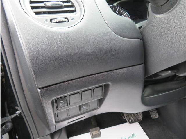 Used 2020 Nissan Pathfinder S AWD/4WD image 12