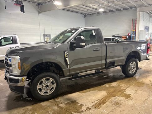 New 2026 Ford F350 XLT w/ 360-Degree Camera Package AWD/4WD image 4