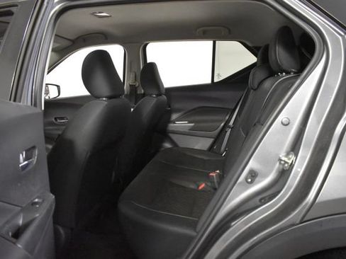 Used 2022 Nissan Kicks SV FWD image 26