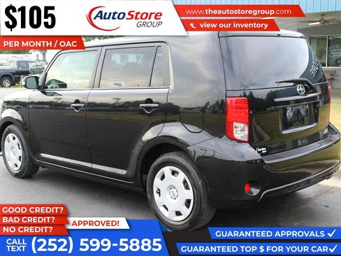 Used 2014 Scion xB FWD image 8