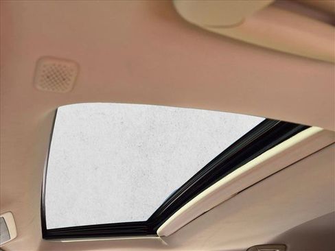 Used 2021 Lexus RX 350L FWD w/ Premium Package image 16