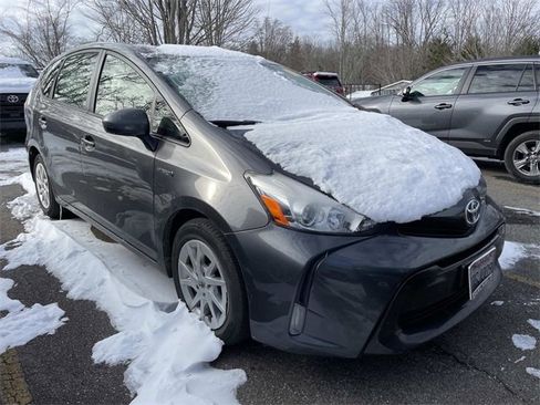Used 2016 Toyota Prius V Four image 6