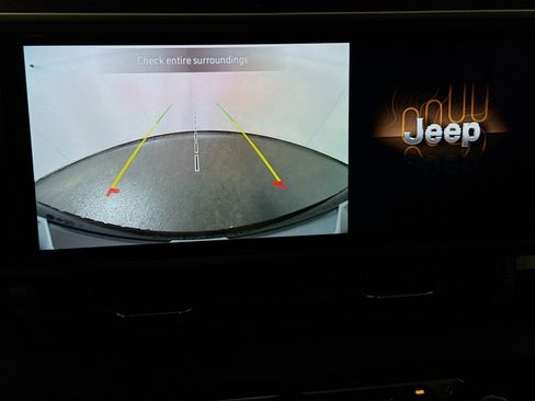 Used 2024 Jeep Wrangler Sport S AWD/4WD image 19