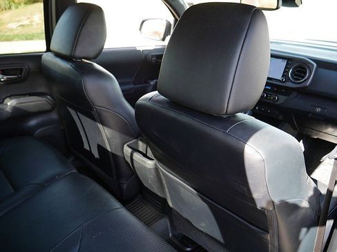 Used 2023 Toyota Tacoma TRD Sport image 51