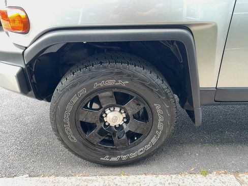 Used 2007 Toyota FJ Cruiser 4WD image 26