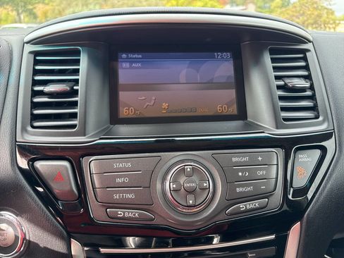 Used 2016 Nissan Pathfinder SV w/ SV Cold Weather Package image 29