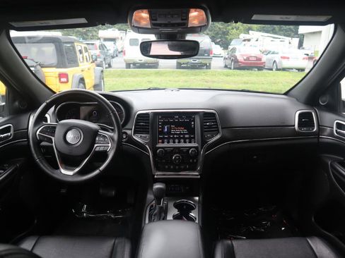 Used 2018 Jeep Grand Cherokee Limited AWD/4WD image 61