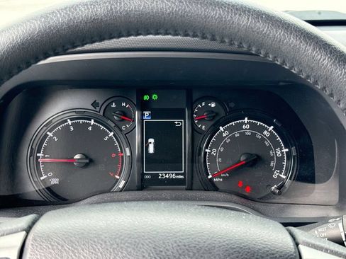 Used 2024 Toyota 4Runner SR5 AWD/4WD image 25