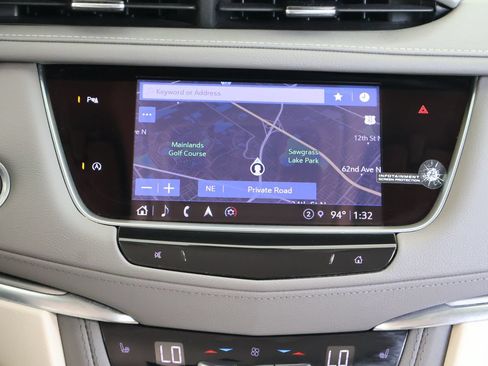 Used 2023 Cadillac XT5 Premium Luxury FWD image 15
