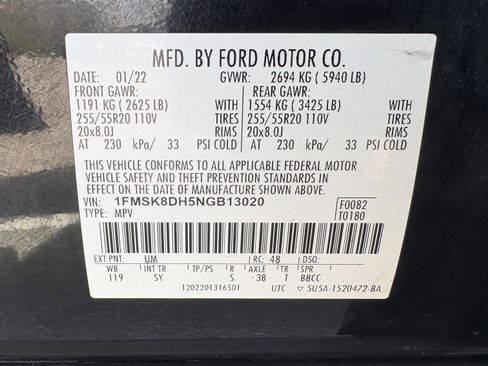 Used 2022 Ford Explorer XLT w/ Equipment Group 202A AWD/4WD image 35