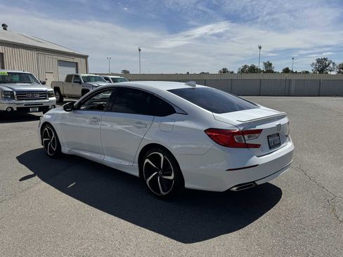 Used 2018 Honda Accord Sport image 7