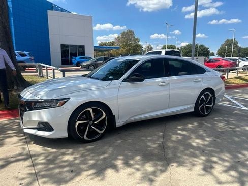 Used 2021 Honda Accord Sport image 3