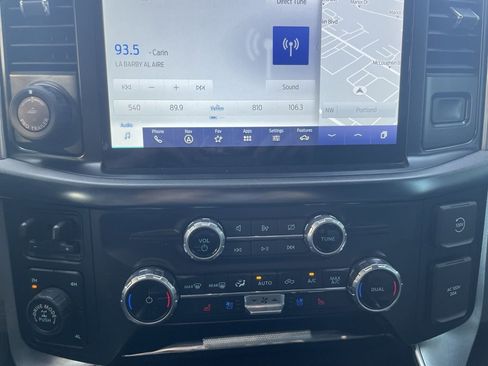 Used 2023 Ford F150 Limited image 16