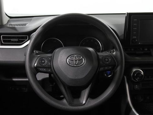 Used 2022 Toyota RAV4 XLE image 7