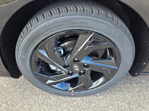 New 2026 Hyundai Elantra Sport FWD image 9