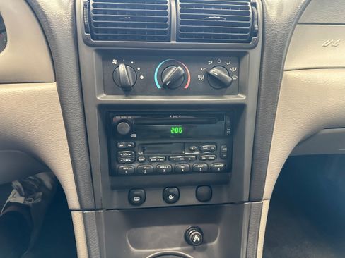Used 2001 Ford Mustang Premium RWD image 15