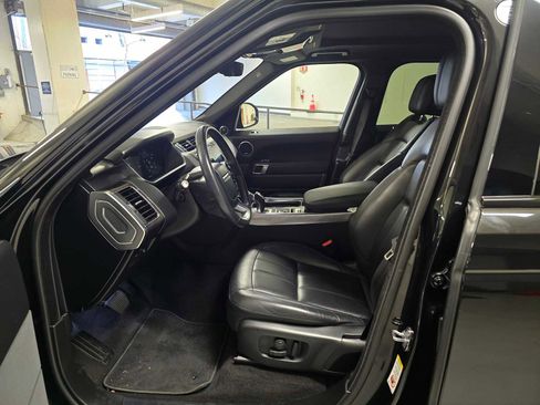 Used 2021 Land Rover Range Rover Sport SE image 23