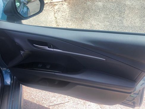 Used 2025 Toyota Camry SE w/ Multimedia Upgrade Package FWD image 31