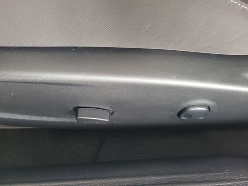 Certified 2023 Dodge Challenger GT image 4