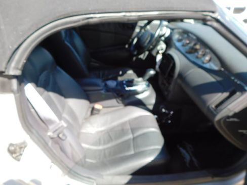 Used 2000 Plymouth Prowler image 28