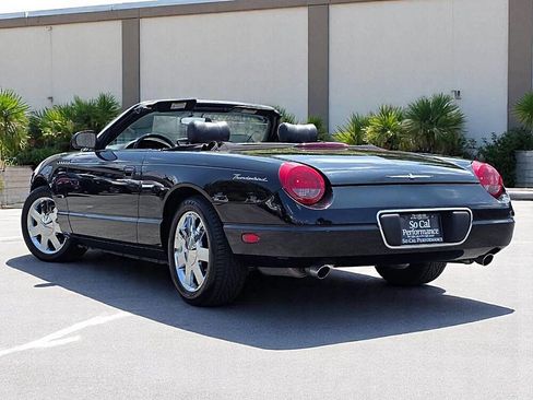 Used 2002 Ford Thunderbird Deluxe image 16