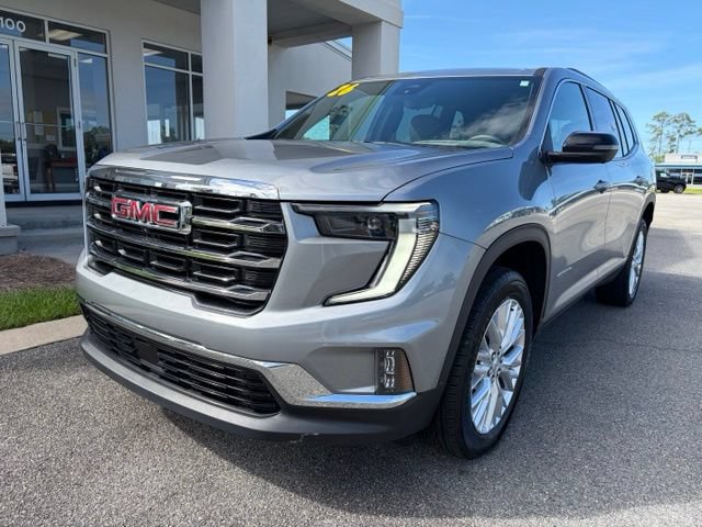 Used 2026 GMC Acadia Elevation w/ Elevation Premium Package FWD image 2