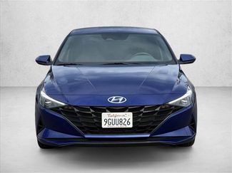 Used 2023 Hyundai Elantra SEL video 2