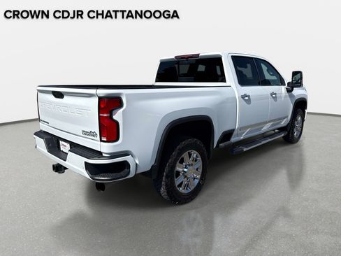 Used 2026 Chevrolet Silverado 2500 High Country w/ Max Trailering Package AWD/4WD image 5