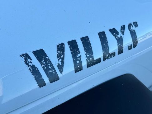 Certified 2016 Jeep Wrangler Unlimited Sport image 32