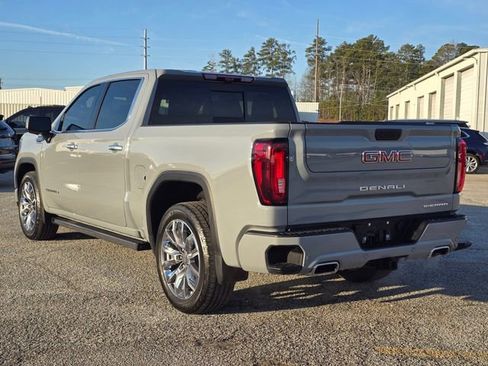 Used 2024 GMC Sierra 1500 Denali image 3