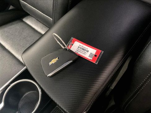 Used 2026 Chevrolet Equinox LT w/ Convenience Package II image 30