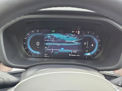 Used 2023 Volvo XC60 B5 Plus w/ Climate Package image 28