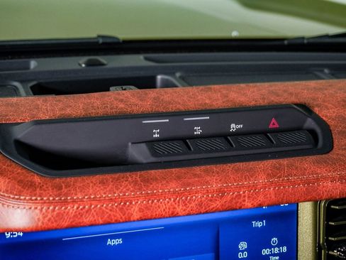 Used 2024 Ford Bronco Black Diamond image 29