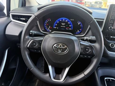 Used 2021 Toyota Corolla XLE w/ Carpet Mat Package (TMS) image 13
